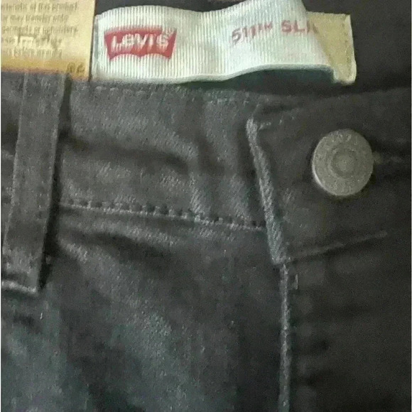 Levi Boys New with Tags 511 Slim Cut-off Black Denim Shorts - Picture 6 of 10